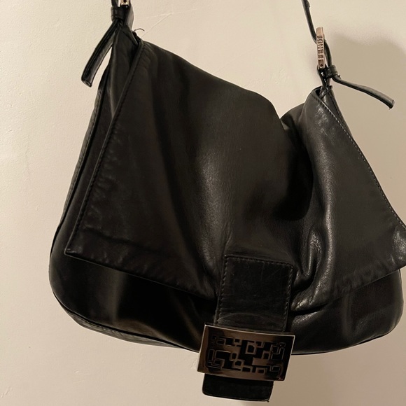 Fendi leather handbag - Picture 2 of 7